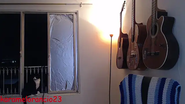 Snapshot of Smoke_trip_Alicia chatting on September 20, 2025, 3:51 am Smoke trip Alicia online show from September 20, 2025, 3:51 am