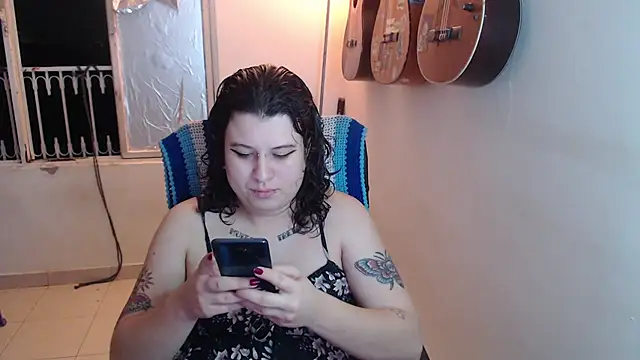 Snapshot of Smoke_trip_Alicia chatting on October 30, 2025, 2:57 am Smoke trip Alicia online show from October 30, 2025, 2:57 am