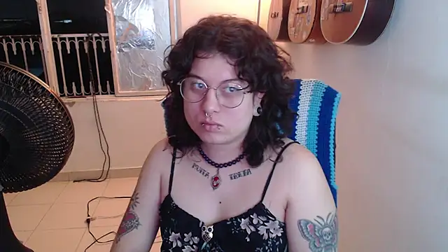 Smoke trip Alicia online show from December 16, 2025, 10:31 am