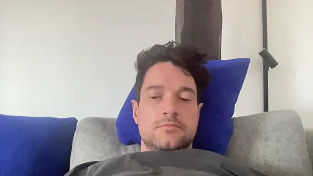 Snapshot of Jayjay1999x chatting on March 12, 2025, 10:05 am Jayjay1999x online show from March 12, 2025, 10:05 am