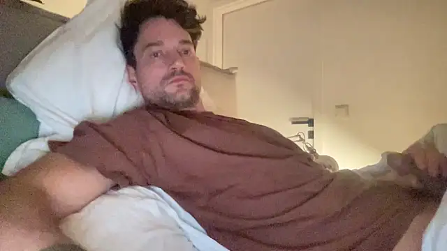 Snapshot of Jayjay1999x chatting on March 13, 2025, 10:21 pm Jayjay1999x online show from March 13, 2025, 10:21 pm