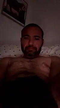hottie212xh online show from December 9, 2024, 6:01 am