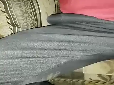 Snapshot of robertocastillo-2017 chatting on January 20, 2025, 7:47 am robertocastillo-2017 online show from January 20, 2025, 7:47 am