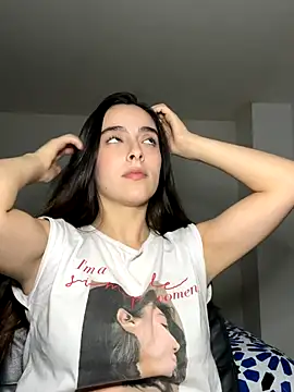 swrennn19 online show from October 7, 2025, 10:40 pm