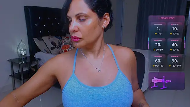 Red-Diamond online show from September 18, 2025, 1:51 am