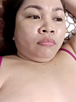 XXLorie 02 online show from February 3, 2025, 12:04 am