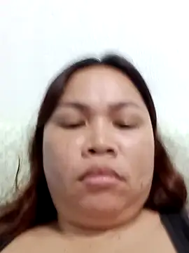 XXLorie 02 online show from February 9, 2025, 4:36 am
