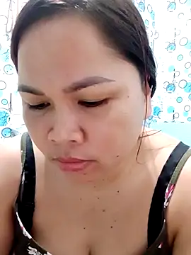 XXLorie 02 online show from February 10, 2025, 8:20 am