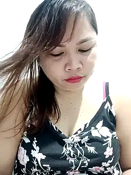 XXLorie 02 online show from February 11, 2025, 12:17 am