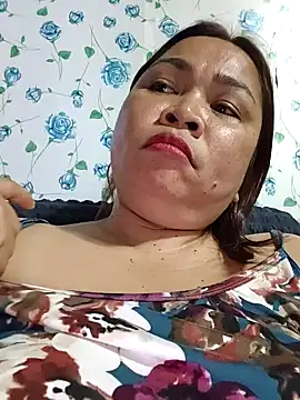 XXLorie 02 online show from March 8, 2026, 2:32 pm