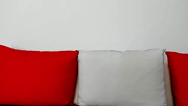 cute angel95 online show from February 6, 2025, 9:28 pm