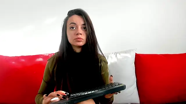 Snapshot of cute_angel95 chatting on October 20, 2025, 6:58 am cute angel95 online show from October 20, 2025, 6:58 am