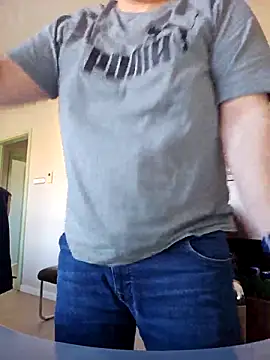 Andrew1900529 online show from February 21, 2025, 1:22 pm