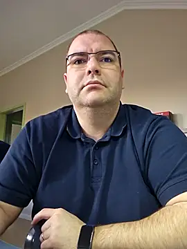 Andrew1900529 online show from March 6, 2025, 5:35 am