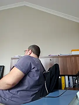 Andrew1900529 online show from March 10, 2025, 12:48 pm