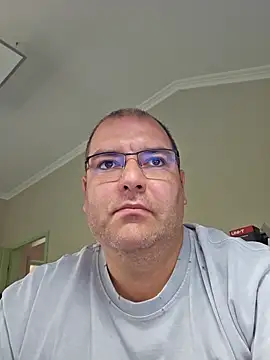 Andrew1900529 online show from September 19, 2025, 6:59 am