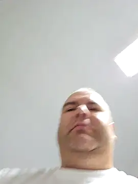 Andrew1900529 online show from September 24, 2025, 4:27 am