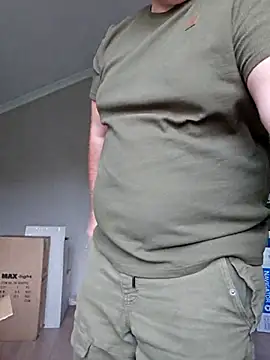 Andrew1900529 online show from October 6, 2025, 12:24 pm