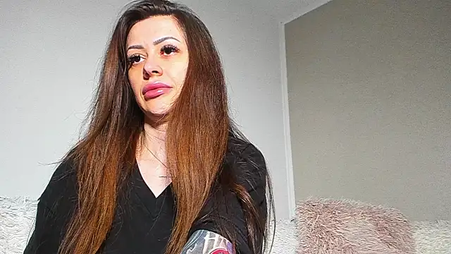 Snapshot of BrianaDiamondXXX chatting on May 23, 2026, 9:46 am BrianaDiamondXXX online show from May 23, 2026, 9:46 am
