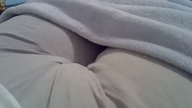 Snapshot of perescam chatting on September 14, 2025, 2:33 am perescam online show from September 14, 2025, 2:33 am