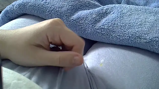 Snapshot of perescam chatting on October 1, 2025, 2:01 pm perescam online show from October 1, 2025, 2:01 pm