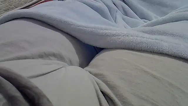 Snapshot of perescam chatting on October 17, 2025, 9:39 pm perescam online show from October 17, 2025, 9:39 pm