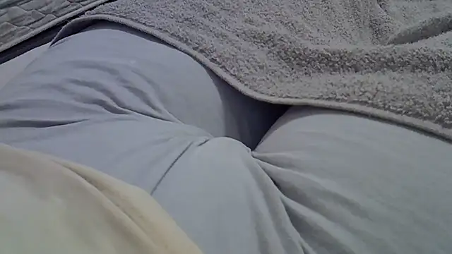 perescam online show from February 27, 2026, 2:33 am