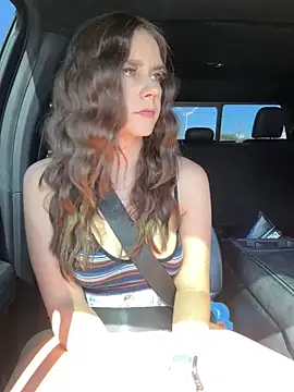 Snapshot of MaggyMayI chatting on November 3, 2025, 5:36 pm MaggyMayI online show from November 3, 2025, 5:36 pm