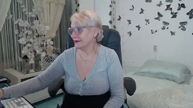 Ghertrude52 online show from February 21, 2026, 5:19 am