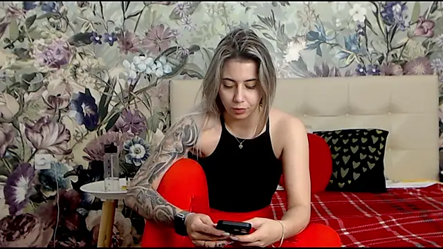 RoseDiamond06 online show from January 14, 2025, 10:06 am