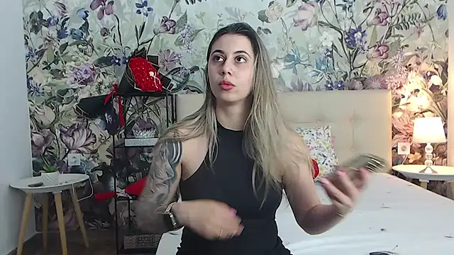 RoseDiamond06 online show from July 17, 2026, 3:07 pm