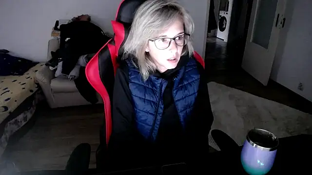 SexxyLety online show from October 1, 2025, 6:30 am