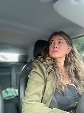 emma tour online show from November 20, 2025, 4:07 pm