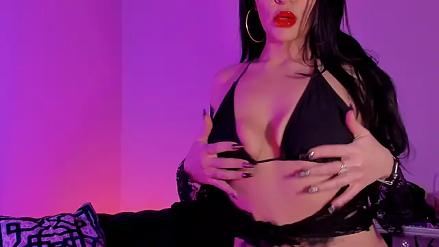 Snapshot of NatashaxoBangs chatting on February 3, 2025, 6:13 am NatashaxoBangs online show from February 3, 2025, 6:13 am