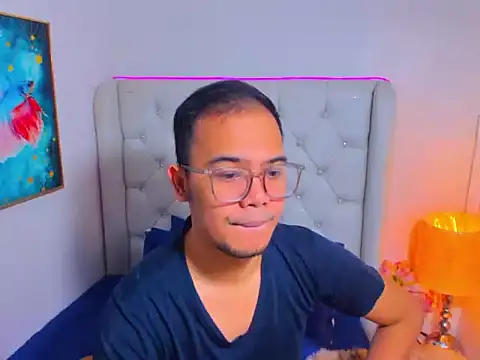 AsianZero online show from May 8, 2026, 6:02 pm