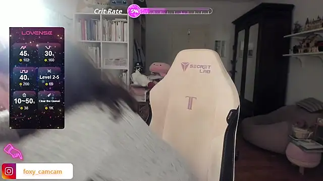 Foxy c online show from March 31, 2026, 8:31 pm