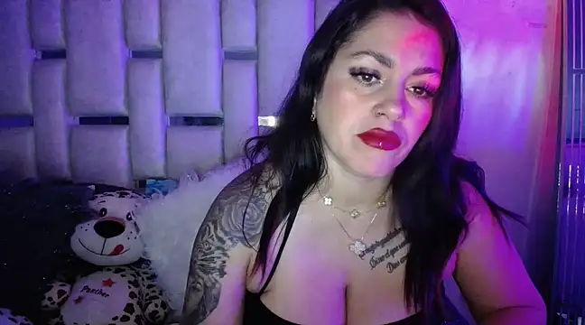 chelaqueen  online show from January 8, 2025, 10:58 pm