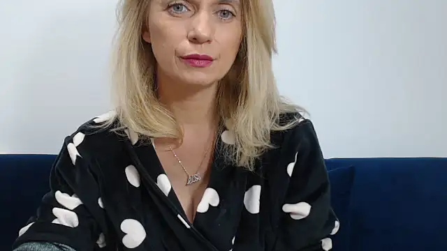 MysticCreature online show from September 23, 2025, 4:37 am