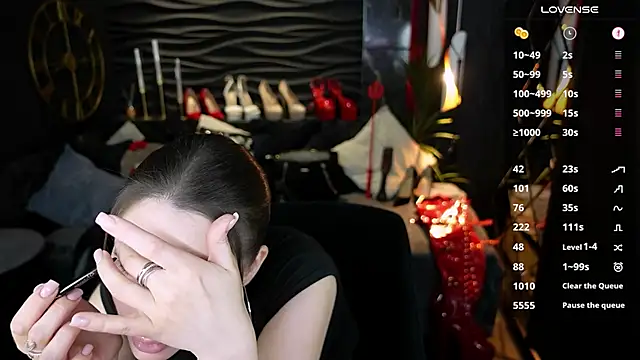 MistressDarsy online show from June 1, 2026, 6:37 am