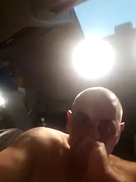 Snapshot of Ivanjango chatting on November 1, 2025, 2:52 pm Ivanjango online show from November 1, 2025, 2:52 pm