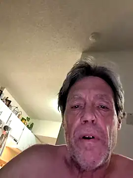 Snapshot of Smallpeniss69 chatting on October 5, 2025, 7:28 am Smallpeniss69 online show from October 5, 2025, 7:28 am