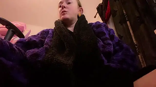 kisicaxx online show from January 9, 2026, 10:00 pm