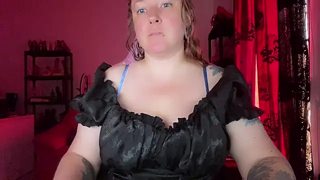 kisicaxx online show from June 30, 2026, 8:59 am