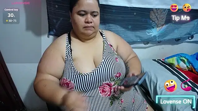 Snapshot of hotlesby4uxxx chatting on April 7, 2026, 10:20 pm hotlesby4uxxx online show from April 7, 2026, 10:20 pm