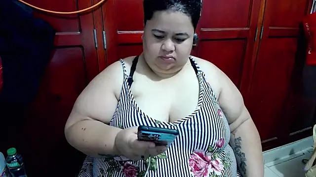 hotlesby4uxxx online show from May 26, 2026, 1:40 pm