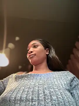 Snapshot of __Nessa__ chatting on October 10, 2025, 12:04 pm   Nessa   online show from October 10, 2025, 12:04 pm