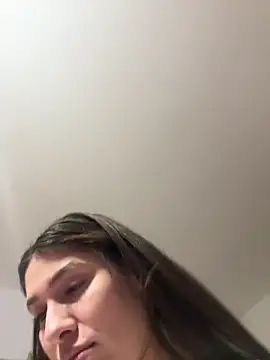 Snapshot of IrisBlues chatting on October 3, 2025, 4:59 pm IrisBlues online show from October 3, 2025, 4:59 pm