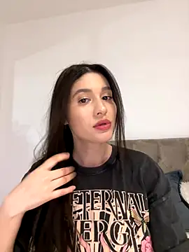 Snapshot of IrisBlues chatting on December 4, 2025, 5:21 pm IrisBlues online show from December 4, 2025, 5:21 pm