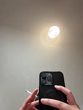 Snapshot of IrisBlues chatting on February 13, 2026, 6:15 pm IrisBlues online show from February 13, 2026, 6:15 pm