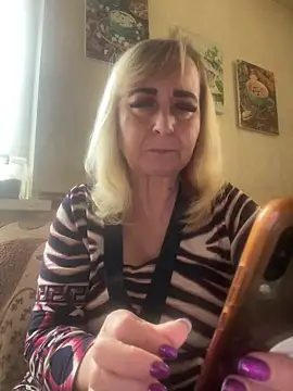 Irina2909xh online show from January 9, 2025, 1:24 pm